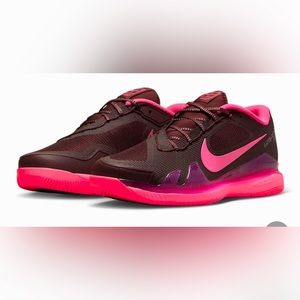 NikeCourt Air Zoom Vapor Pro Premium 'Burgundy Crush Hyper Pink'.